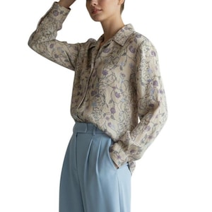 Vintage Y2K Silk Blouse Beige Floral Vine Ruffle Cuff Button Down Petite medium