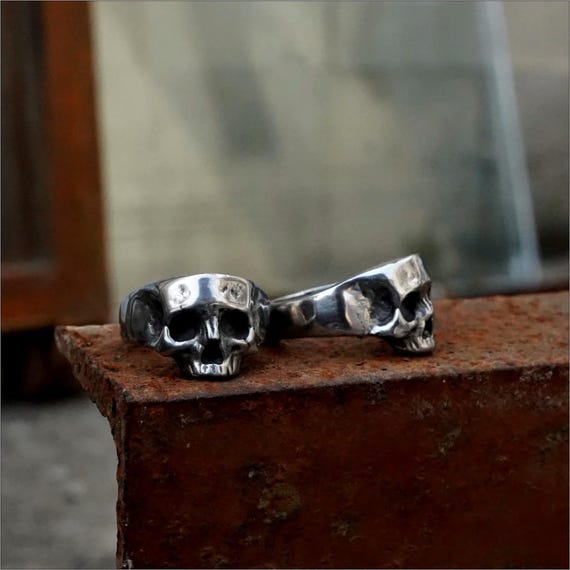 Jawless Skull Ring Sterling Silver – Unique Gothic Silver Skull