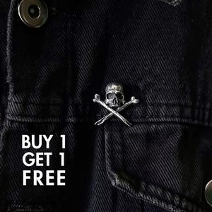 Skull Crossbones Pin Gothic Punk Lapel Pin Biker Rocker Brooch Heavy Metal Badge Vintage Pirate Accessories for Men Women