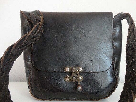 VINTAGE black leather MOTORCYCLE BAG - messenger … - image 2