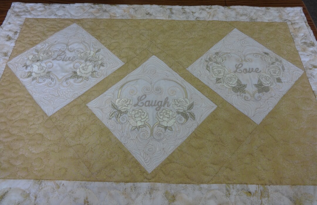 Table Runner - Live Laugh Love - Etsy