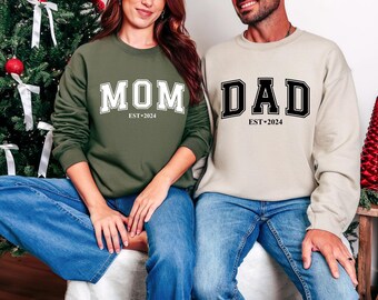 Mama And Dad Sweatshirt, Pregnancy Announcement, Custom Mama And Dad Sweater, Mom Sweatshirt, Dad Sweatshirt, Mothers Day, Fathers Day