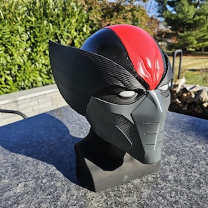 Ultimate Wolverine 2025 Helmet - Cosplay or Halloween - Just Introduced!