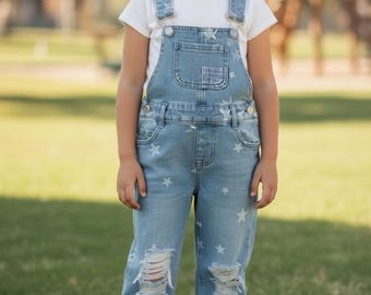 Peto vaquero azul claro desteñido con detalles desgastados. PNG50818