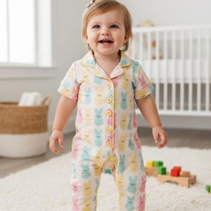 "Peeps" babypyjamas med tryck. RPG60157 bild 1