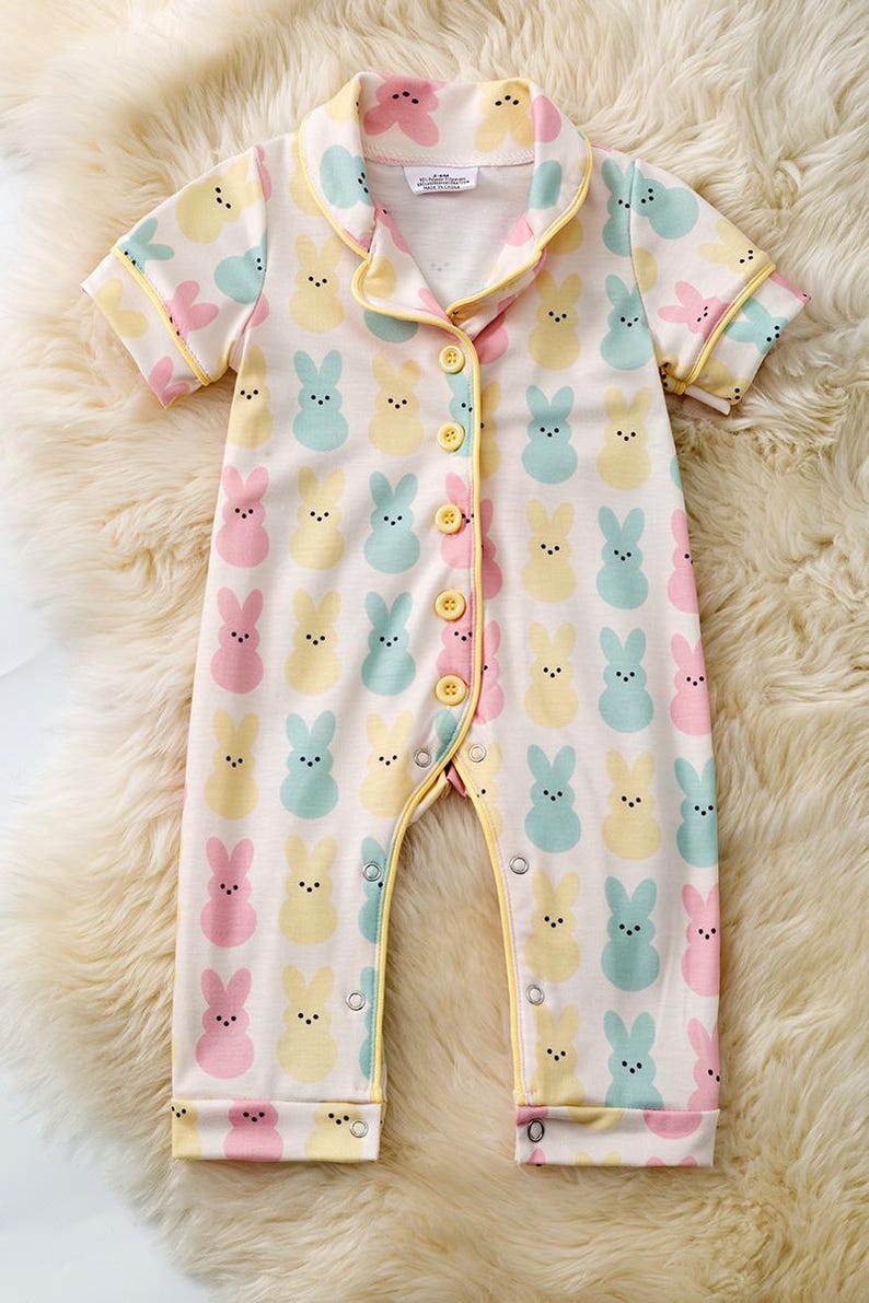 "Peeps" babypyjamas med tryck. RPG60157 bild 5