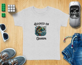 Camiseta "Enganchado al abuelo": Gráfico de pesca colorido, regalo de pescador para tu nieto