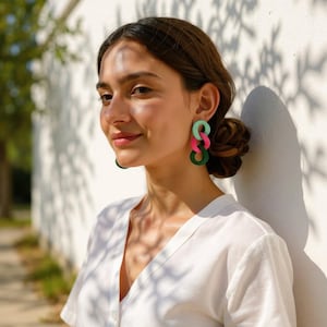Regenboog acryl geometrische oorbellen: leuke statement sieraden