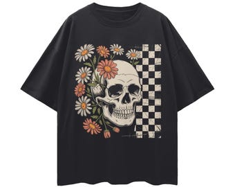 T-shirt oversize con teschio in stile cottagecore, maglietta grafica gotica floreale, maglietta di Halloween ispirata alla natura oscura