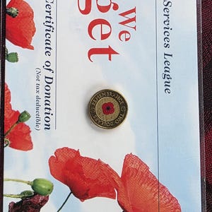 Moeda de 2022 Dollar 2 "C" Mintmark Remembrance Day Red Poppy, não circulada, em cartão