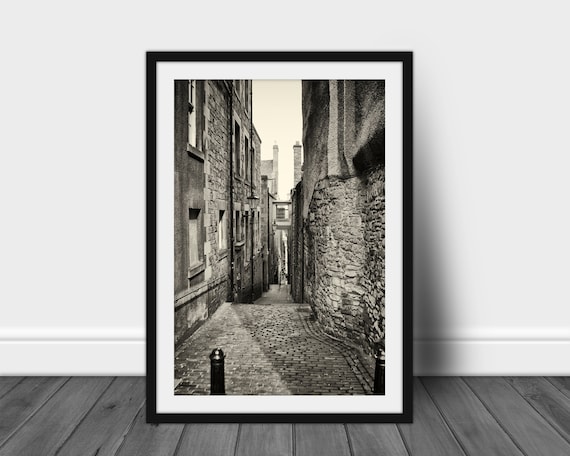 Street Close, Edinburgh Scotland, Scottish Wall Art, Digital Prints, Urban Art, City Prints, Framed Wall Art, Custom Digital Print, Photo