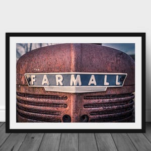 Rustic Farmall Tractor Metal Wall Art - Captivating Americana & Farmhouse Decor for Your Home