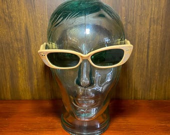 Vintage Cat Eye Ivory Beige Sunglasses With Silver Detail
