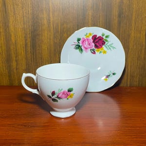 Queen Anne Ridgway England Bone China Pink Red Roses Tea Cup and Saucer
