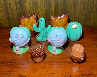 4 Piece ASSORTED PLANTS BUNDLE Salt and Pepper Shakers