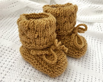 Bubble Stitch Baby Booties Knitting Pattern, Baby Socks Pattern