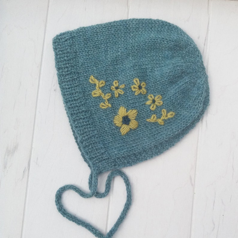 PDF Knitting Pattern Embroidered Baby Bonnet, KENSI image 5