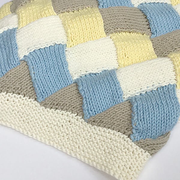 Baby Blanket Knitting Pattern - ENTRELAC