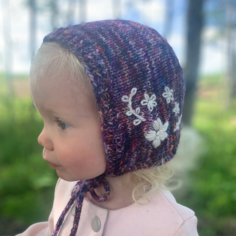 PDF Knitting Pattern Embroidered Baby Bonnet, KENSI image 2