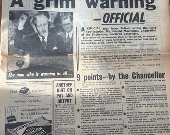 Vintage Daily Mirror - May 26th 1956 - Your Wages, A Grim Warning