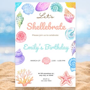 Puede incluir: Una tarjeta de invitación de cumpleaños rectangular blanca con ilustraciones en acuarela de varios caracoles, corales y una estrella de mar. El texto dice: Let's Shellebrate, Please join us to celebrate, Emily's Birthday, March 27, 2.00 - 4.00 PM, At 123 anywhere st., any city, st 12345, RSVP to 123-456-7890.