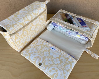 Cream damask diaper bag with clear zipper pouch, diaper clutch, nappy bag organizer, baby shower gift, neutral color diaper purse