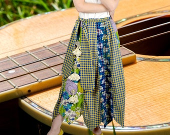 Vintage Patchwork Boho Hippie Skirt, 1960s Floral Maxi Skirt, Long Peasant Skirt, Size XL