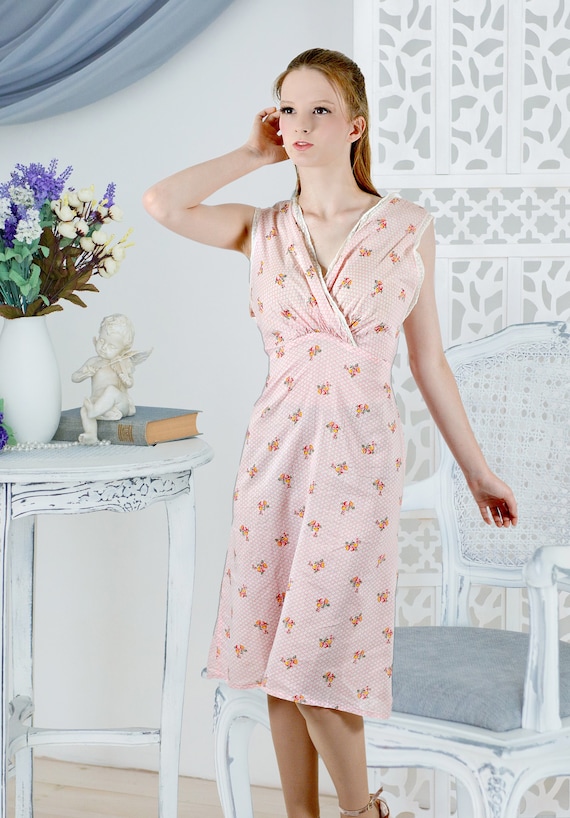 Pink Cotton Floral Nightgown, 1940s Vintage Linge… - image 7