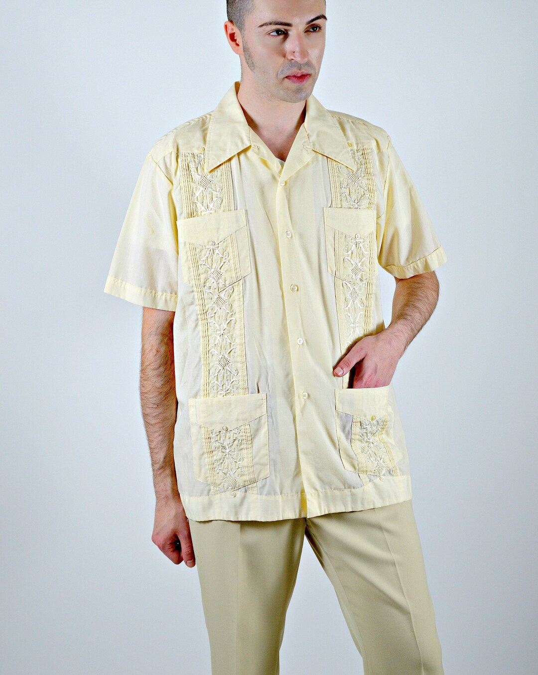 Yellow Embroidered Guayabera Cigar Shirt, Vintage 1960s Mens Clothing