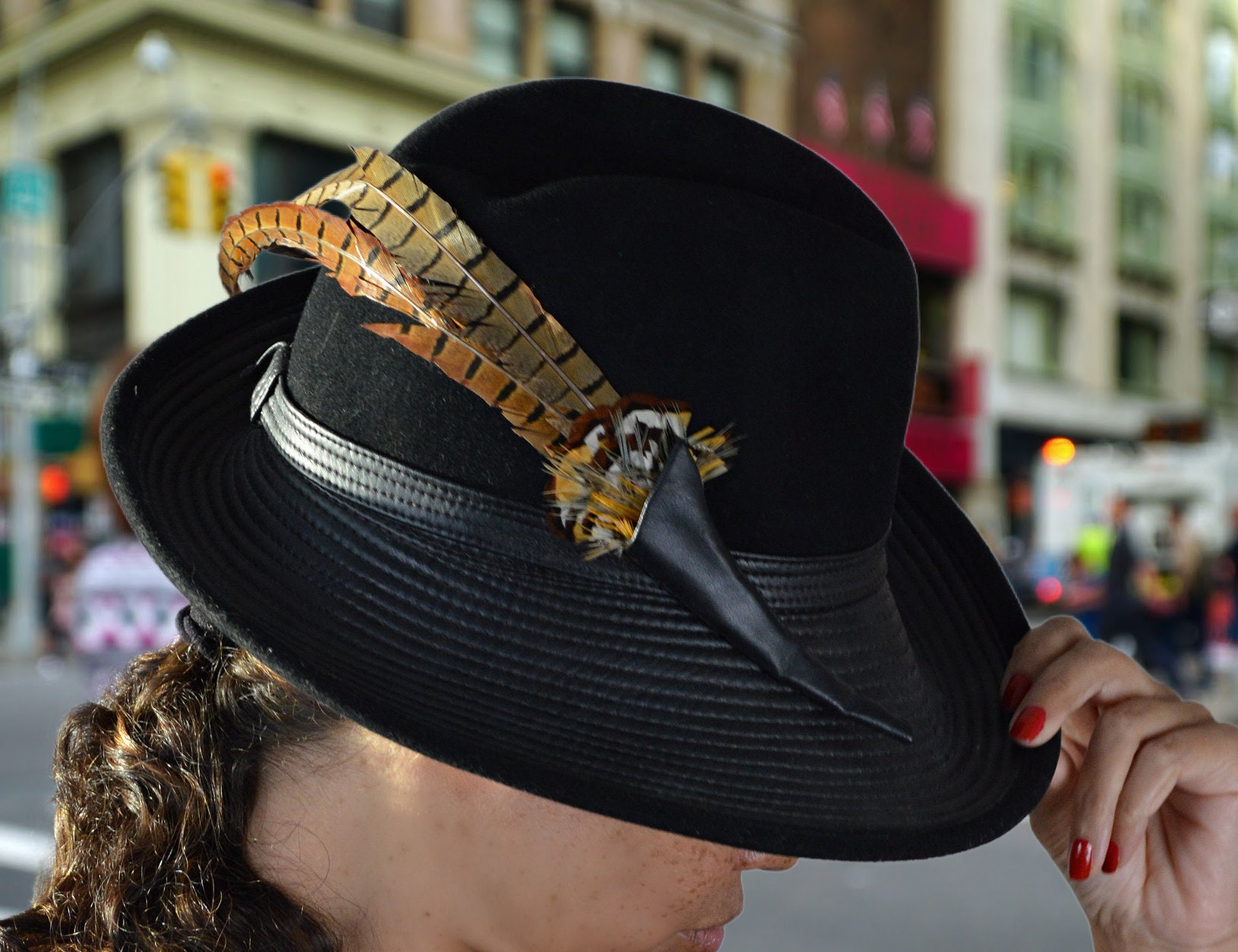 AMAZING NWT DESIGNER 1970s\' BLACK FELT WIDE BRIM HAT + FEATHERS, SEQUINS & BEADS Hat embellished with feather art and beaded work. – Orozc  main image 4