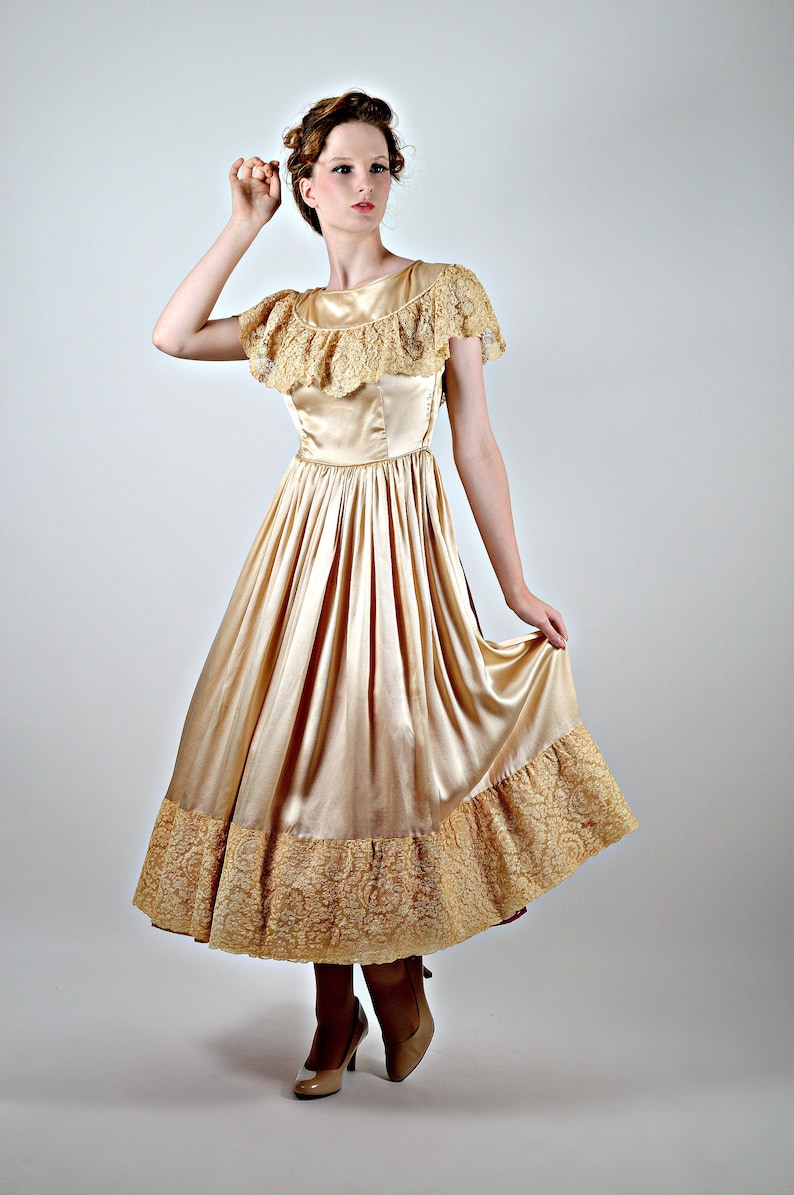 Fit and Flare Silk /& Lace Vintage Wedding Bridal 1950s Gold Dress 50s Formal Special Occasion Dress