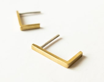 Thin architectural brass stud earrings | Delicate L shape studs | Minimal geometric jewelry | Lightweight modern design
