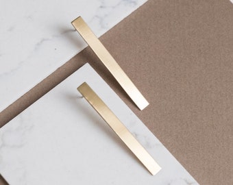 Architektonische Geometrische Ohrringe, Lange Ohrringe Avantgarde, Coole Minimalistische Ohrstecker, Zeitgenössischer Schmuck aus Goldenem Messing, Ungewöhnliches Geschenk für sie