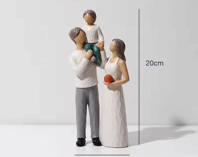Holiday Figurine, Loving Family Embraces, Resin Holiday Table Decor, 9x20 cm, Mother Father Son, Family Statue