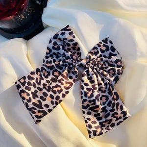Leopard Print Hair Bow, Cheetah Print large Hair Clip, Animal Print French Barrette, Trendy Coquette Aesthetic Hair Accessory
