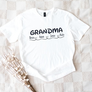 Personalized Grandma Shirt, Grandma Shirt with Grandkid Names, Custom Grandma Gift for Grandma, Mothers Day Gift Grammy, Name with Heart