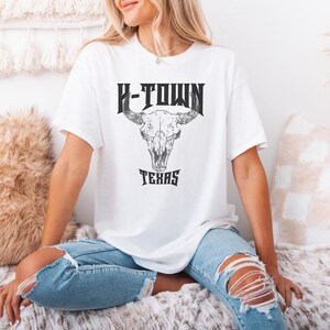 Texas Jersey Tee Shirt, Unisex Houston Texas Shirt Gift, Travel Shirt for Houston, H-Town Tshirt, Houston Rodeo Tees, Texas Pride Shirt Gift