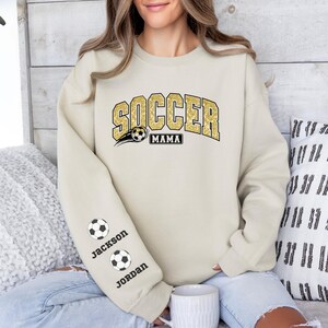 Sudadera de cuello redondo Soccer Mama: camiseta personalizada para el día del partido