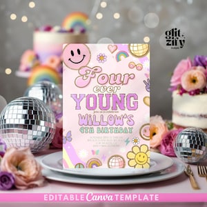 Invitación para el cuarto cumpleaños con cuatro letras de parches Ever Young, invitación para fiesta de moda universitaria preppy, invitación para fiesta de cumpleaños disco Y2K, inspirada en SCL