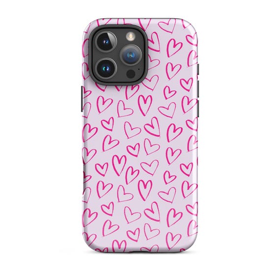 ピンクのハート型iPhoneケース、Y2K風、キュートでガーリーなデザイン