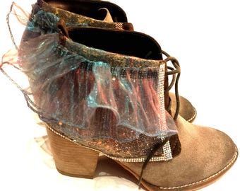 Leather chukka boots EU39. Handcrafted boho style and dress boots.