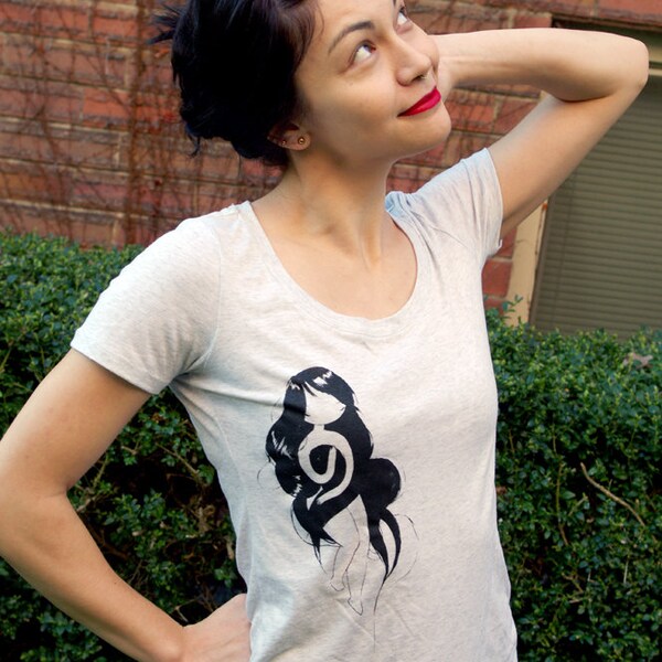 XL Rapunzel Top - Silkscreened Art Shirt
