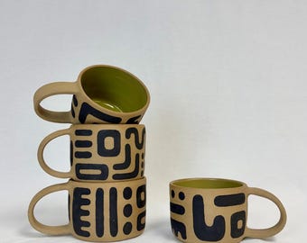 Taza abstracta de cerámica hecha a mano - Lima