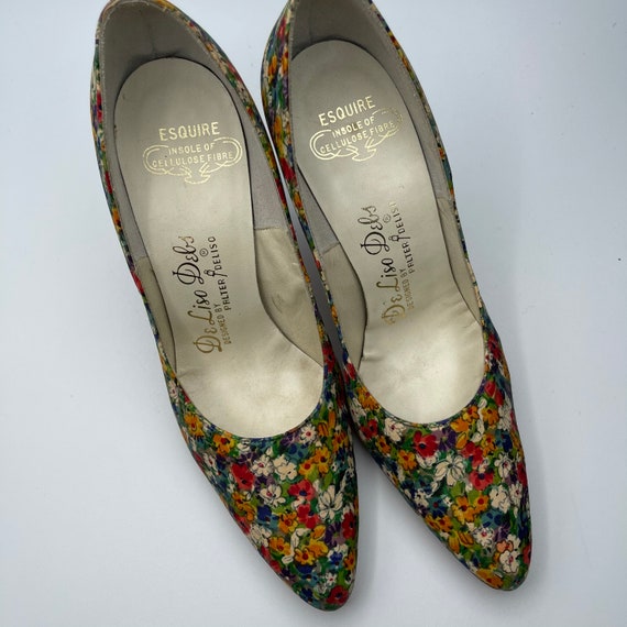 True vintage Like new 1970s Floral pumps sz 4.5 d… - image 2