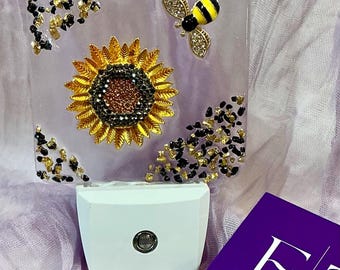 Rhinestone Sunflower Bumble Bee Night Light: Crushed Glass in Resin 3D LED