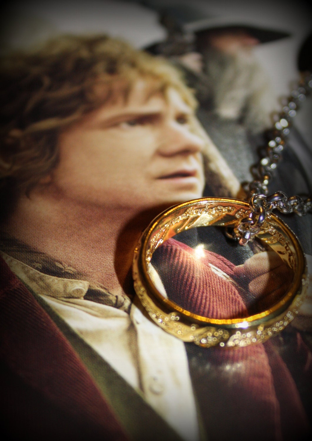 LOTR Lord of The Rings of Power 18k Sauron UV One Ring Chain Halloween Gift