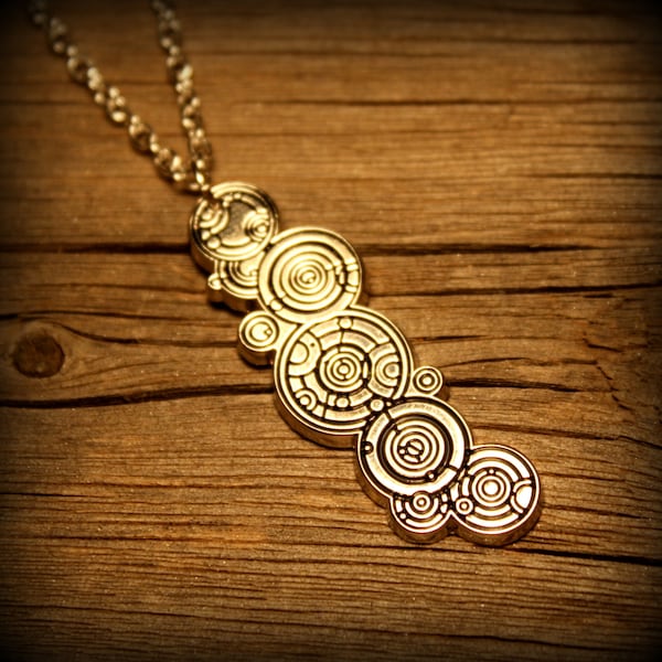 El nombre de los doctores- Collar Gallifreyan