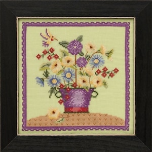 Mill Hill Blooms and Blossoms Floral Bouquet DM30-1914 Debbie Mumm Counted Cross Stitch Kit