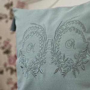 Coussin prénom personnalisé brodé, taie d&#39;oreiller prénom, taie d&#39;oreiller personnalisée, oreiller prénom, taie d&#39;oreiller décorative, taie d&#39;oreiller monogramme