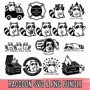 Puede incluir: Una colección de ilustraciones de mapaches en blanco y negro en varias poses y entornos. Algunos mapaches están en un camión, un contenedor de basura o usando un sombrero de bombero. El texto incluye "This is Fine", "My Feral Fan Club" y "Unsupervised". También está presente el texto "Raccoon SVG & PNG Bundle".